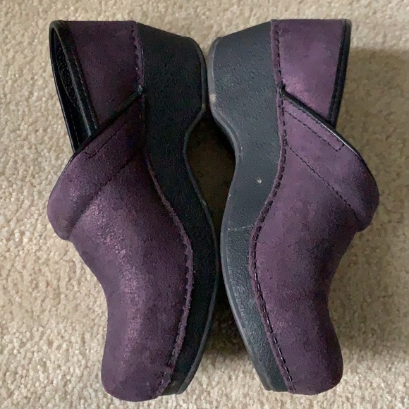 Dansko Clogs Metallic Purple Suede Size 36 - Picture 2 of 6